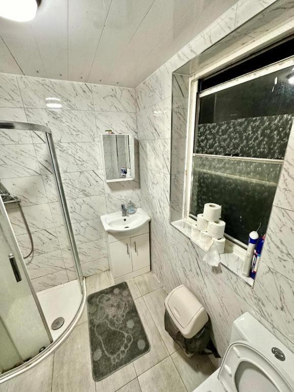 Whitechapel Lindley House R2 Hotel London Bagian luar foto