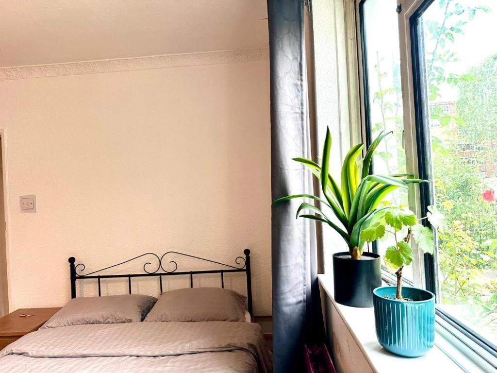 Whitechapel Lindley House R2 Hotel London Bagian luar foto
