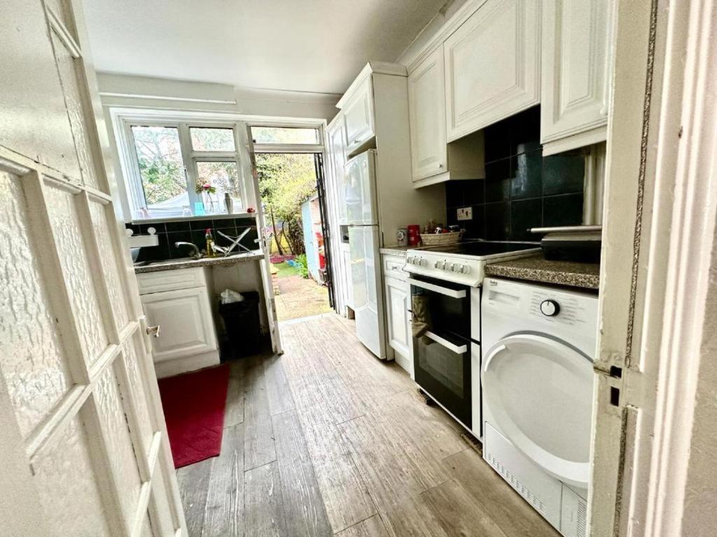 Whitechapel Lindley House R2 Hotel London Bagian luar foto