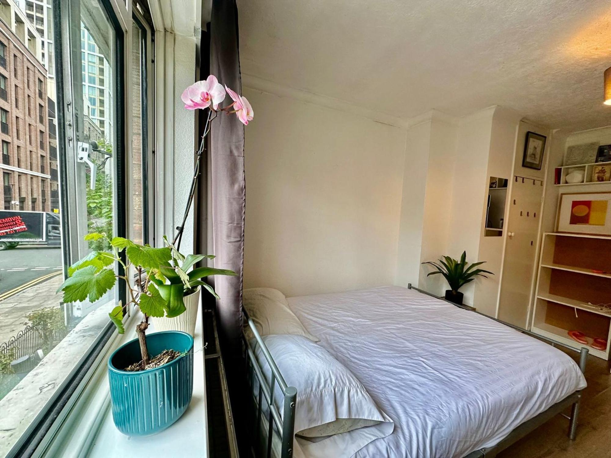 Whitechapel Lindley House R2 Hotel London Bagian luar foto